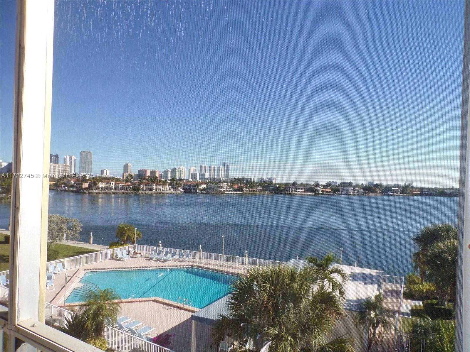 Small Image of 3010 MARCOS DR #R412, Aventura Number 2
