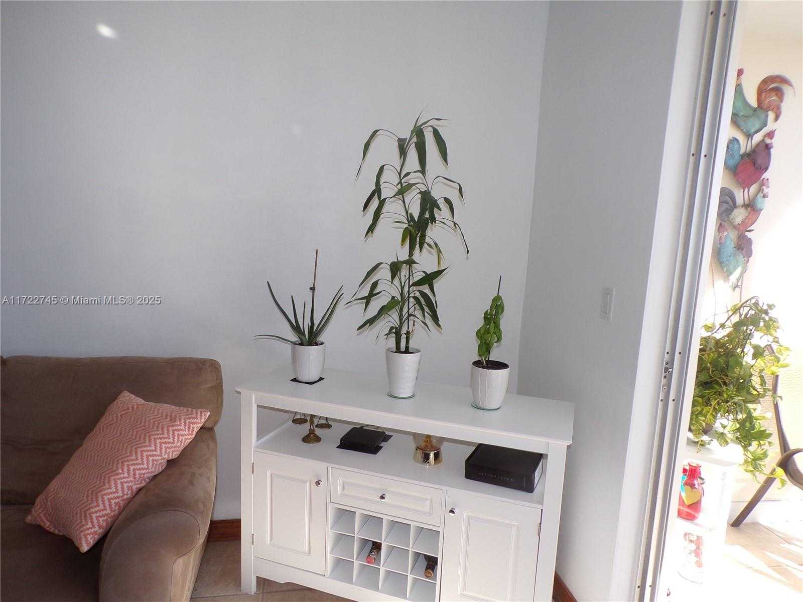 Small Image of 3010 MARCOS DR #R412, Aventura Number 24