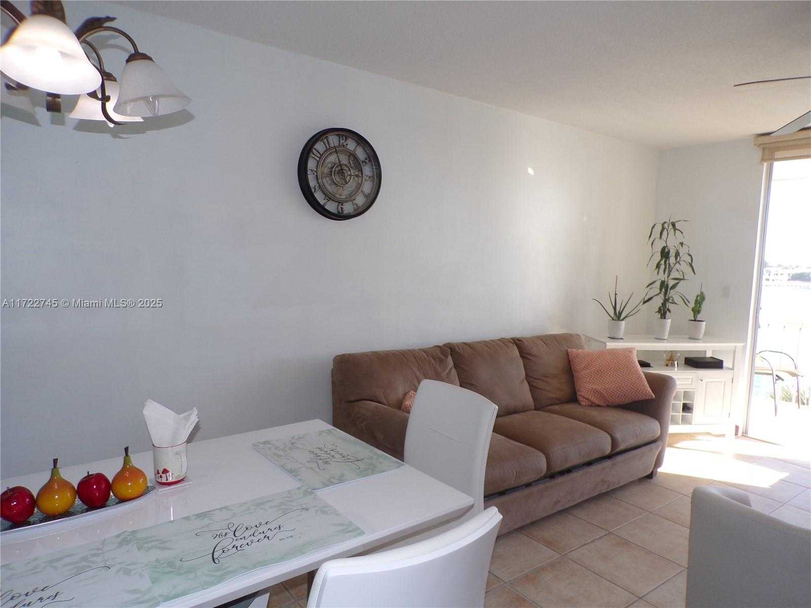 Small Image of 3010 MARCOS DR #R412, Aventura Number 25