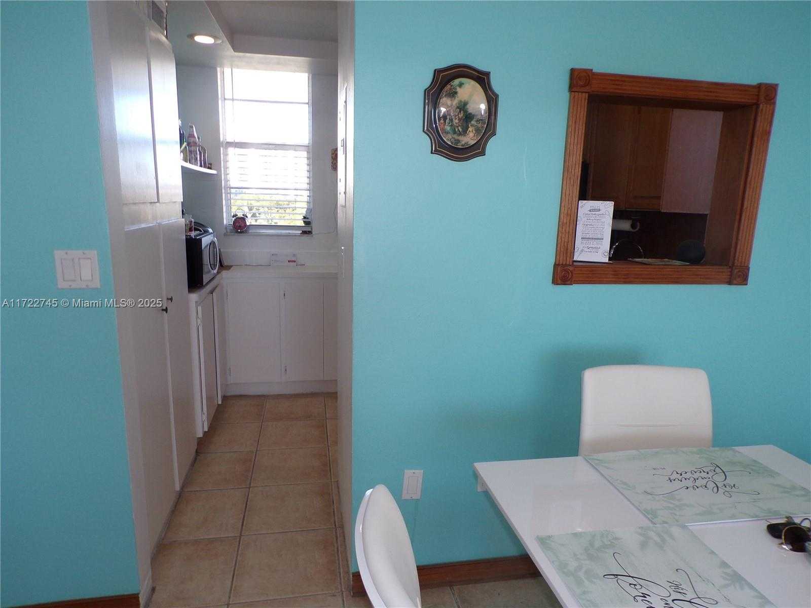 Small Image of 3010 MARCOS DR #R412, Aventura Number 29