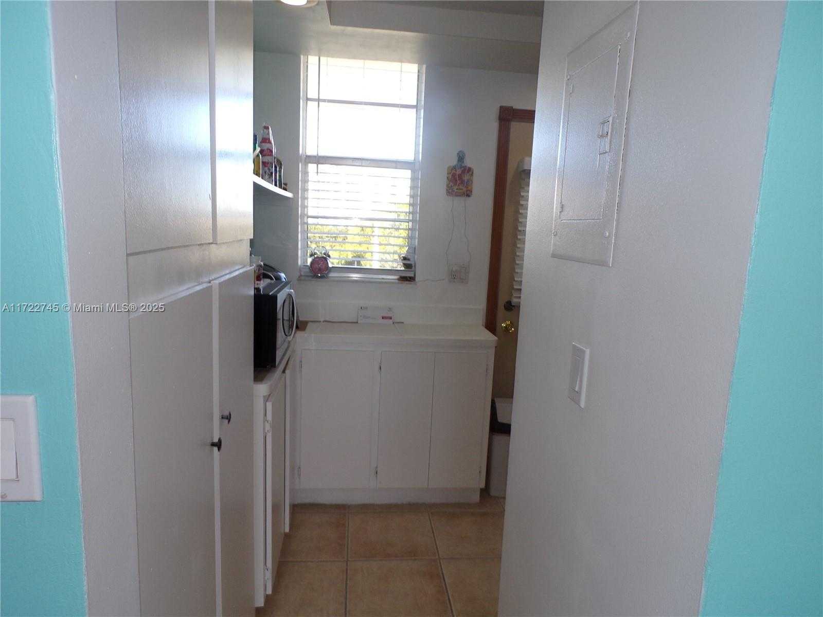 Small Image of 3010 MARCOS DR #R412, Aventura Number 30