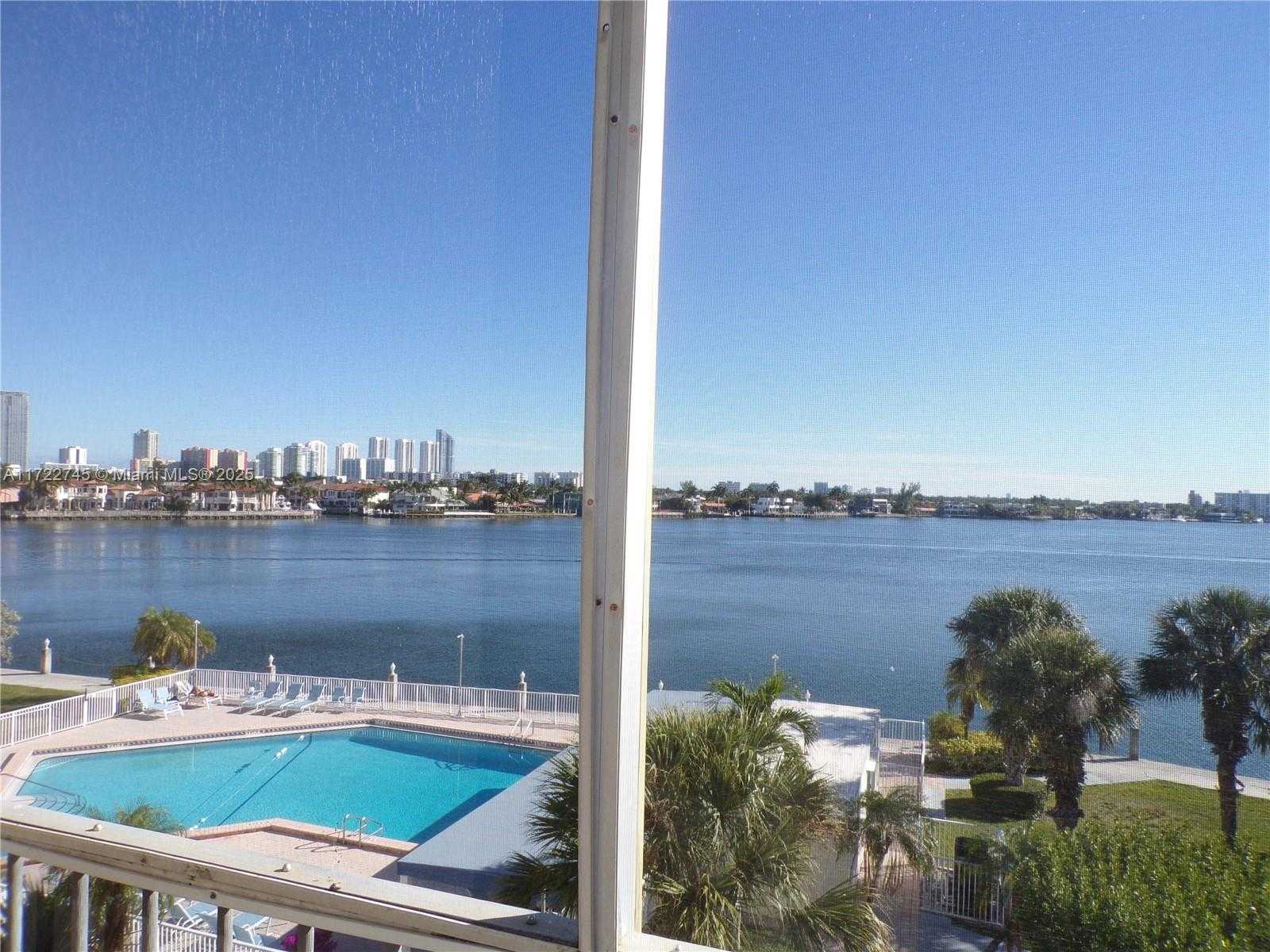 Small Image of 3010 MARCOS DR #R412, Aventura Number 5