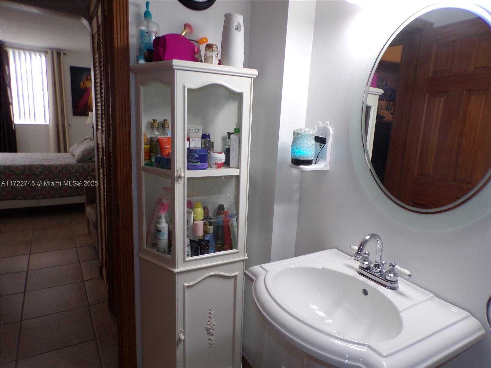 Small Image of 3010 MARCOS DR #R412, Aventura Number 50