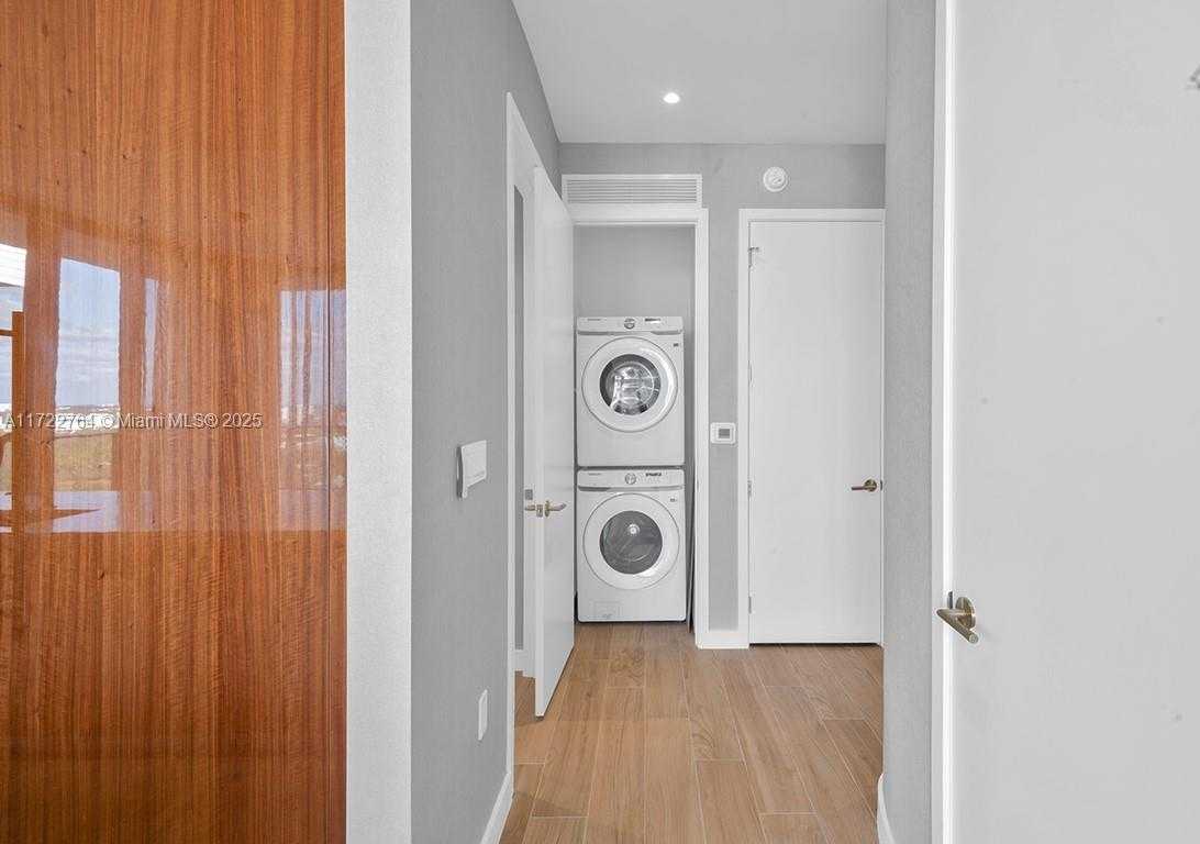 Small Image of 2655 SOUTH BAYSHORE DR #1212, Coconut Grove Number 15