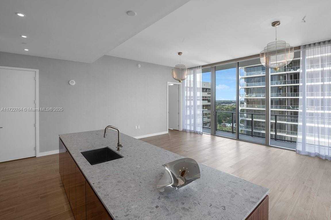 Small Image of 2655 SOUTH BAYSHORE DR #1212, Coconut Grove Number 6