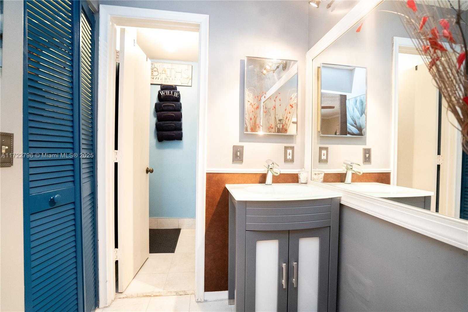 Small Image of 3078 SOUTH OAKLAND FOREST DR #604, Oakland Park Number 16