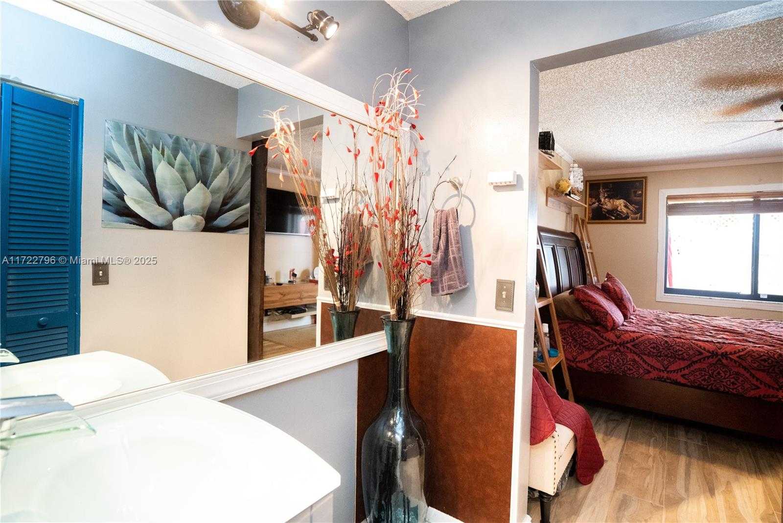 Small Image of 3078 SOUTH OAKLAND FOREST DR #604, Oakland Park Number 17