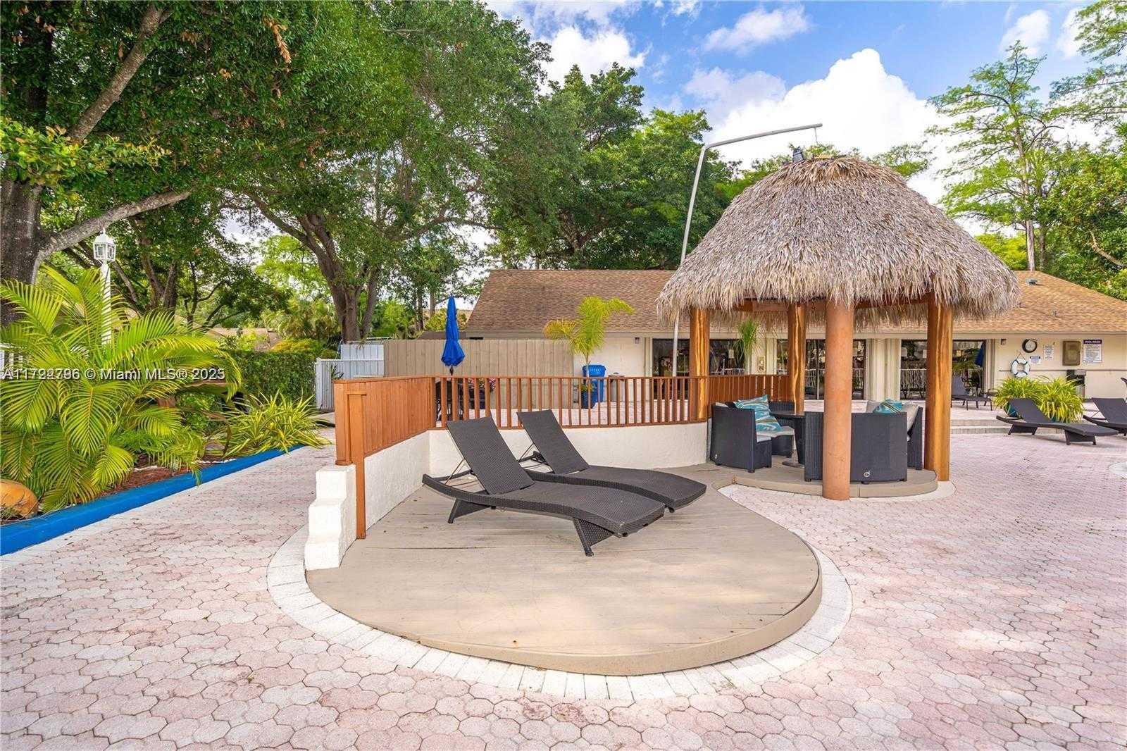 Small Image of 3078 SOUTH OAKLAND FOREST DR #604, Oakland Park Number 27