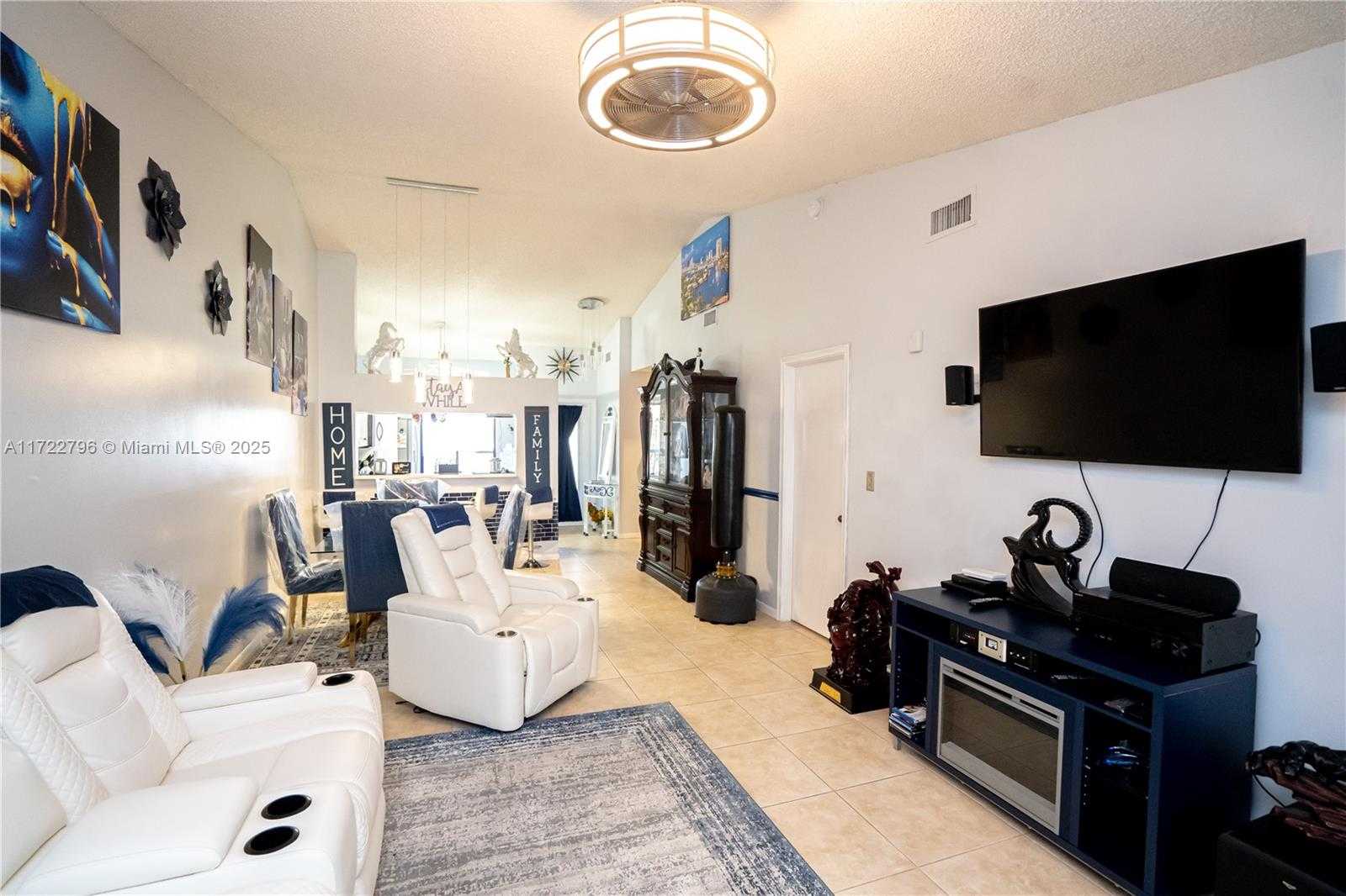 Small Image of 3078 SOUTH OAKLAND FOREST DR #604, Oakland Park Number 3