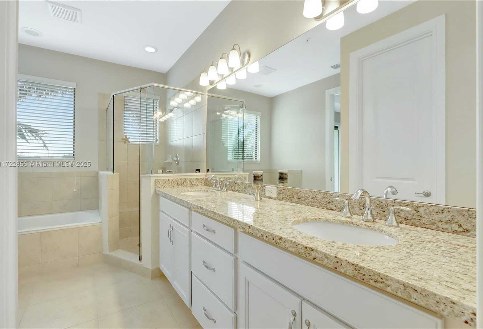 Small Image of 1601 SOUTH WEST 113TH AVE #1601, Pembroke Pines Number 30