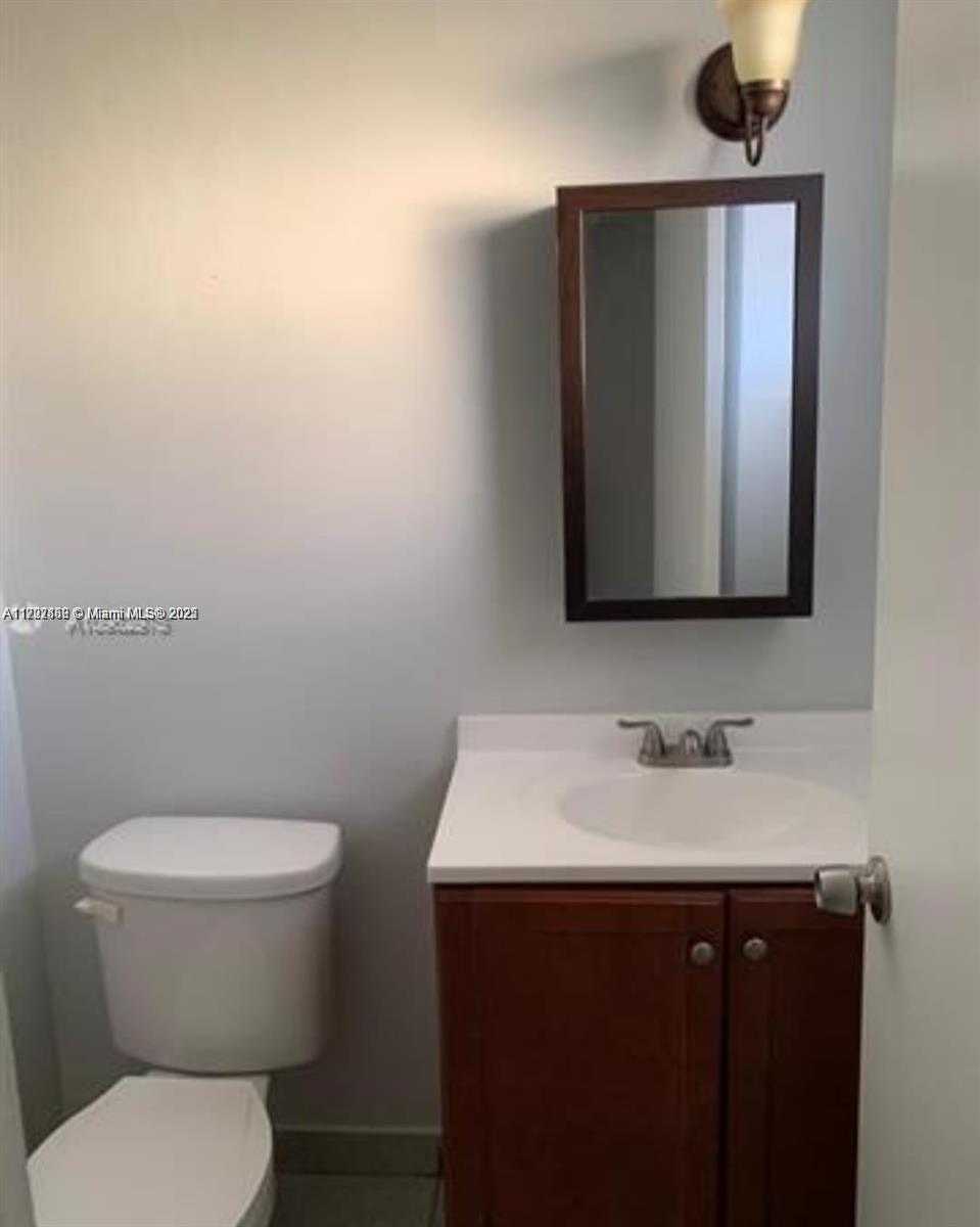 Small Image of 2903 NORTH MIAMI BEACH BLVD #1002, North Miami Beach Number 6