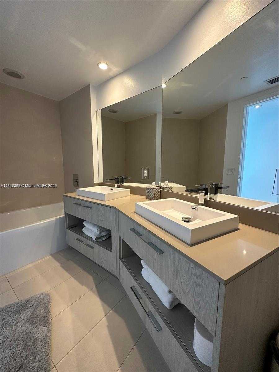 Small Image of 4111 SOUTH OCEAN DR #2902, Hollywood Number 19