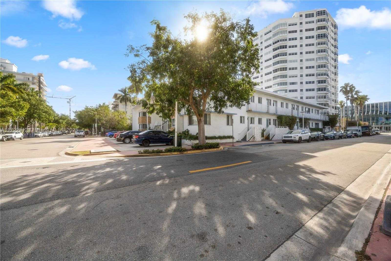 Small Image of 1840 JAMES AVE #8, Miami Beach Number 24