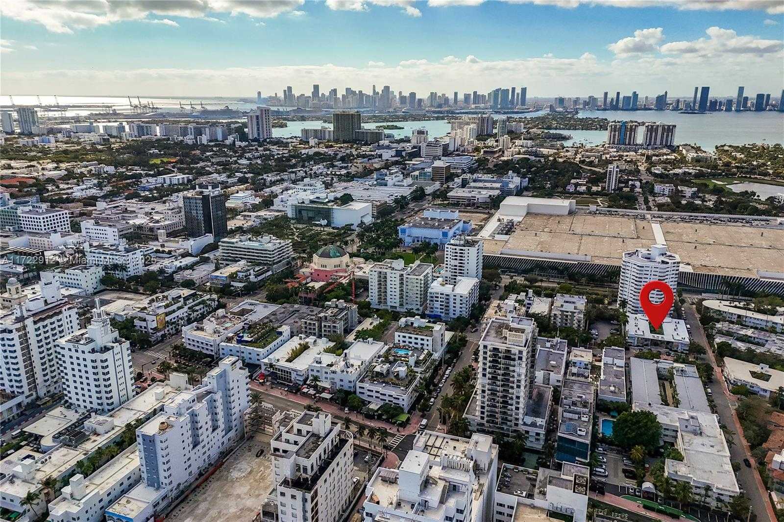 Small Image of 1840 JAMES AVE #8, Miami Beach Number 32