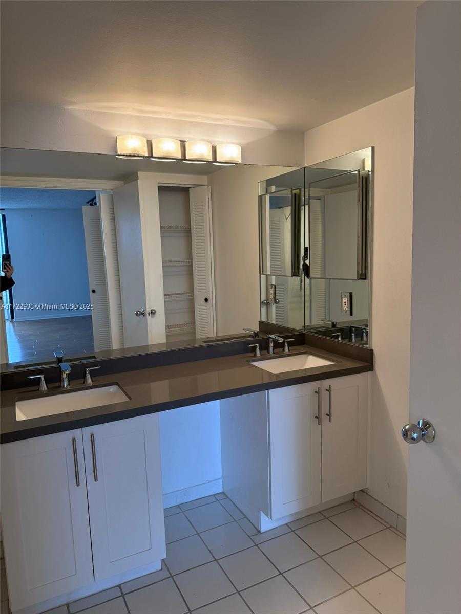 Small Image of 3300 NORTH EAST 192ND ST #918, Aventura Number 27