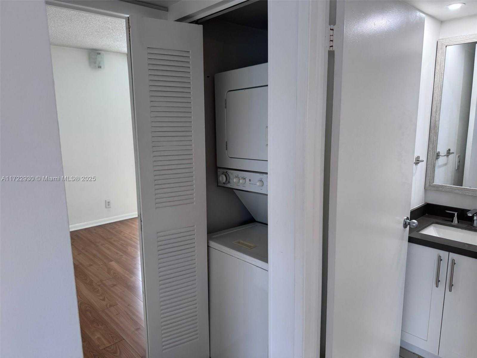 Small Image of 3300 NORTH EAST 192ND ST #918, Aventura Number 33
