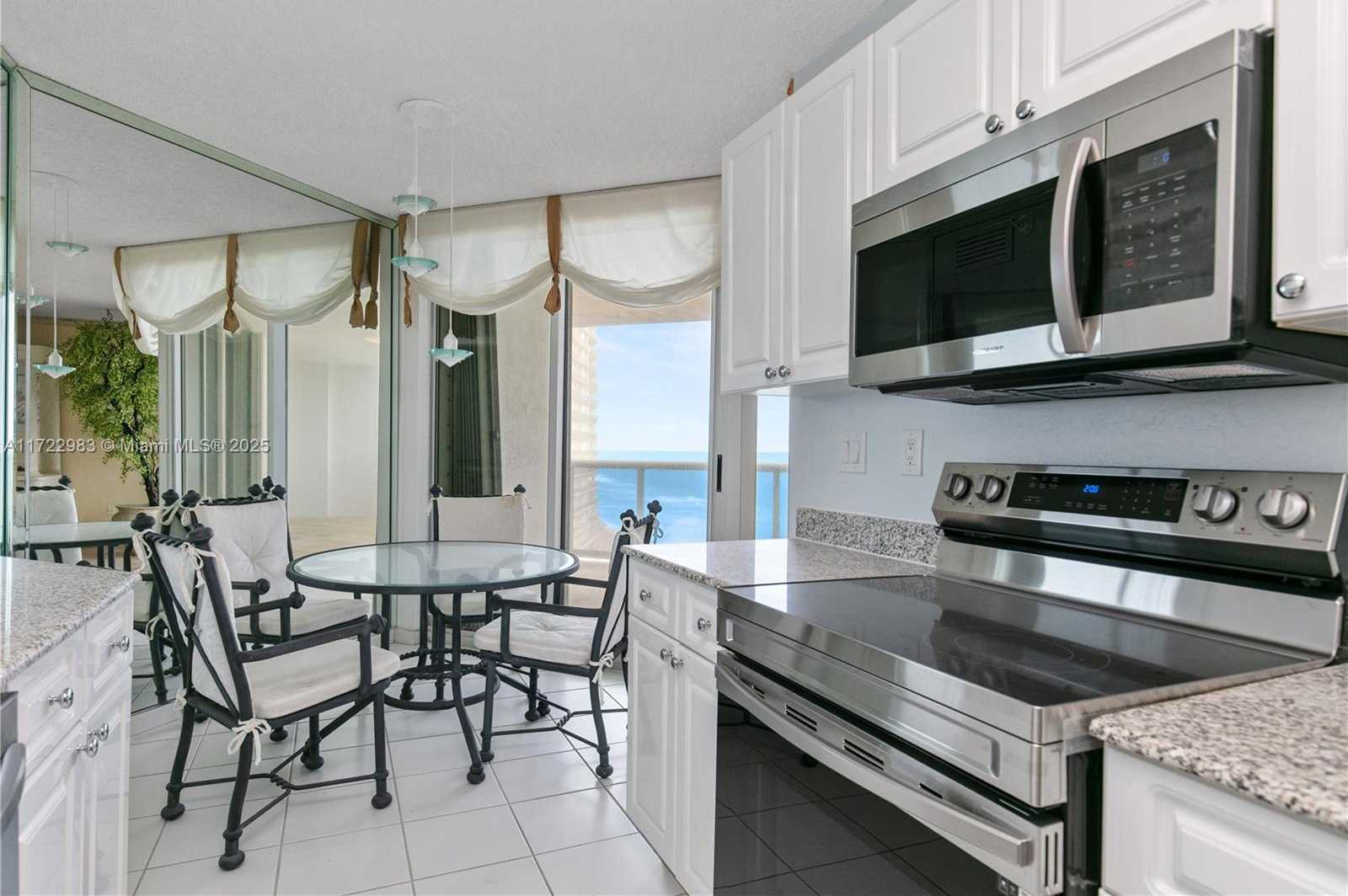 Small Image of 16711 #2104, Sunny Isles Beach Number 19
