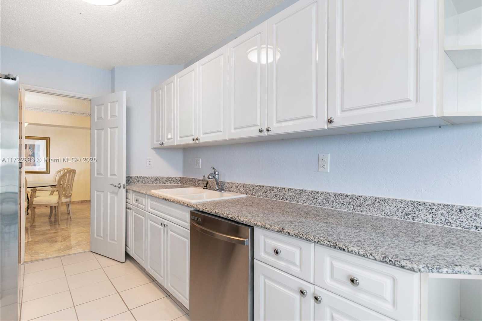 Small Image of 16711 #2104, Sunny Isles Beach Number 20