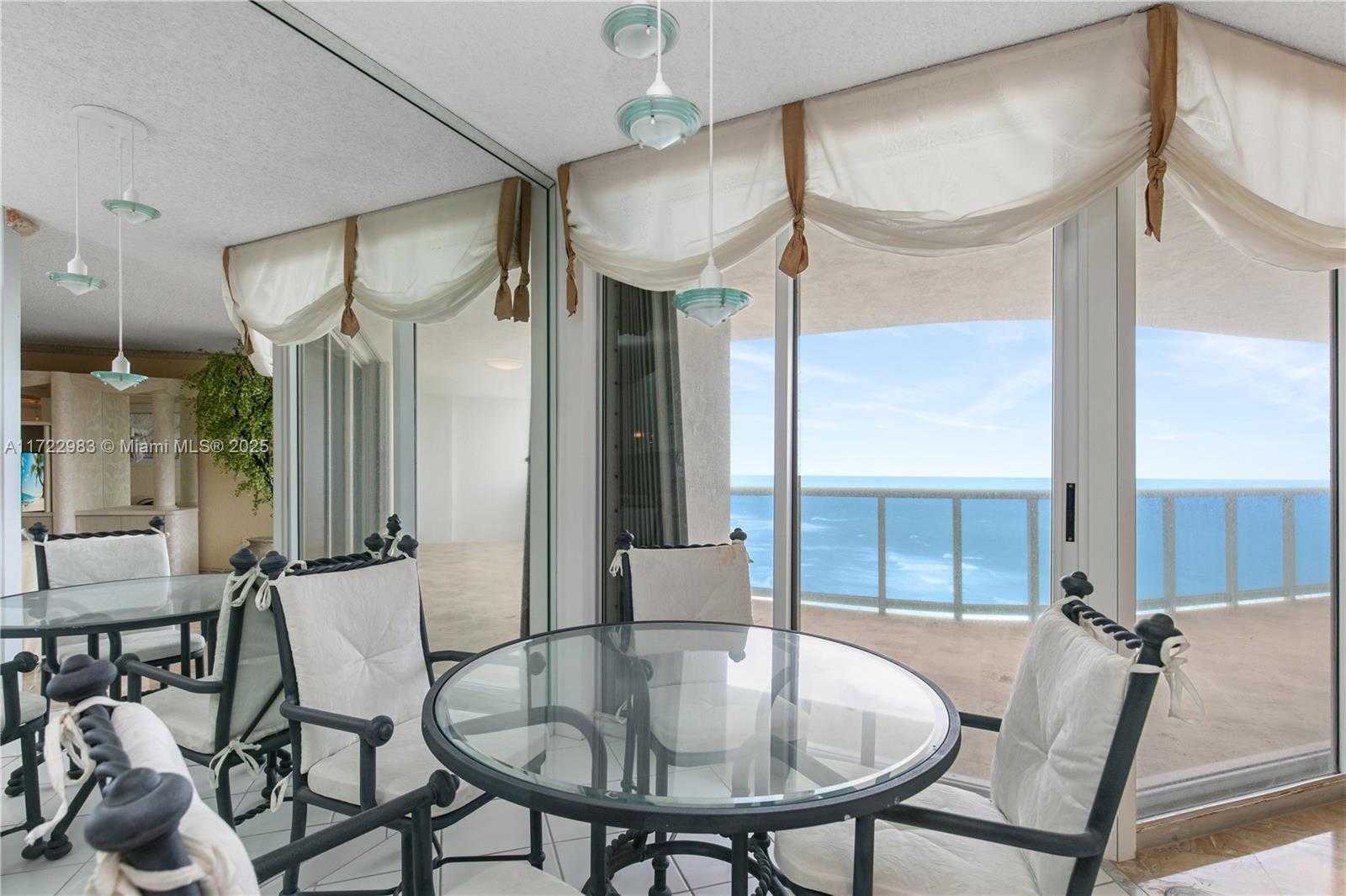 Small Image of 16711 #2104, Sunny Isles Beach Number 21