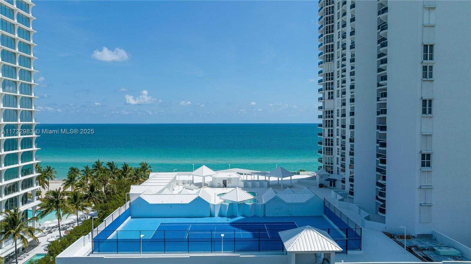 Small Image of 16711 #2104, Sunny Isles Beach Number 3