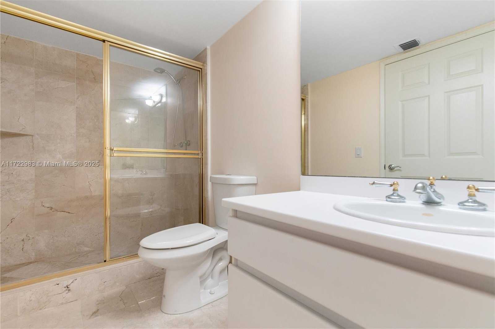 Small Image of 16711 #2104, Sunny Isles Beach Number 33