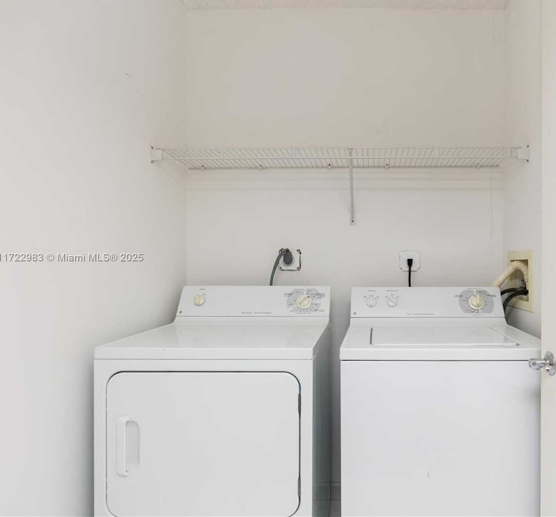 Small Image of 16711 #2104, Sunny Isles Beach Number 35