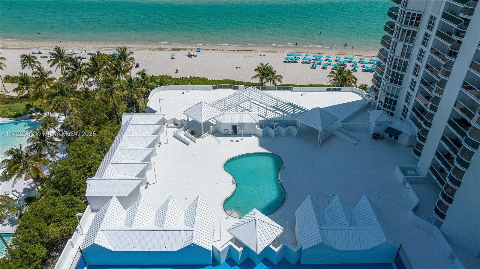 Small Image of 16711 #2104, Sunny Isles Beach Number 4