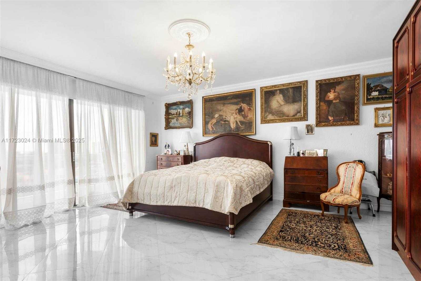 Small Image of 19500 TURNBERRY WAY #9D, Aventura Number 17