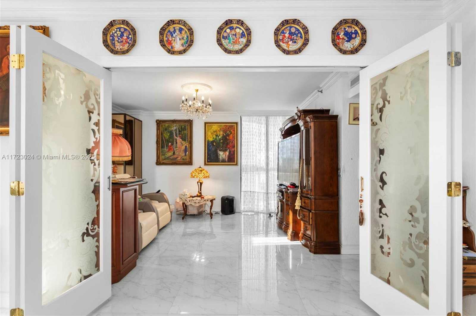Small Image of 19500 TURNBERRY WAY #9D, Aventura Number 22