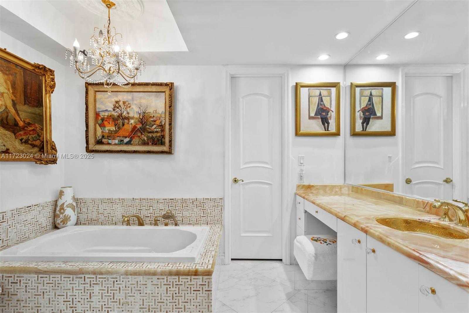 Small Image of 19500 TURNBERRY WAY #9D, Aventura Number 31