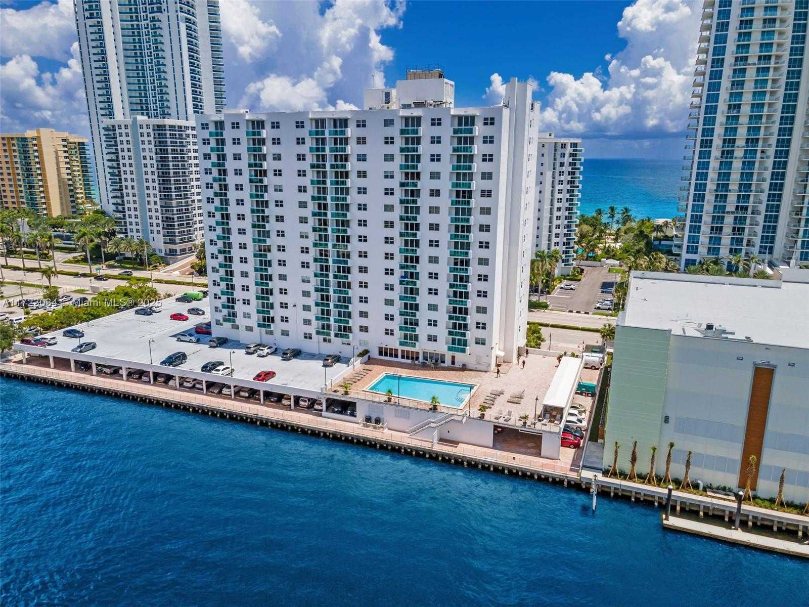 Small Image of 3000 SOUTH OCEAN DR #1122, Hollywood Number 22