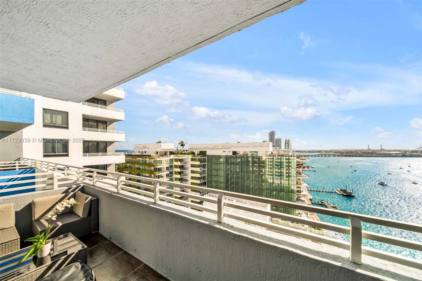 Small Image of 1330 WEST AVE #1904, Miami Beach Number 3