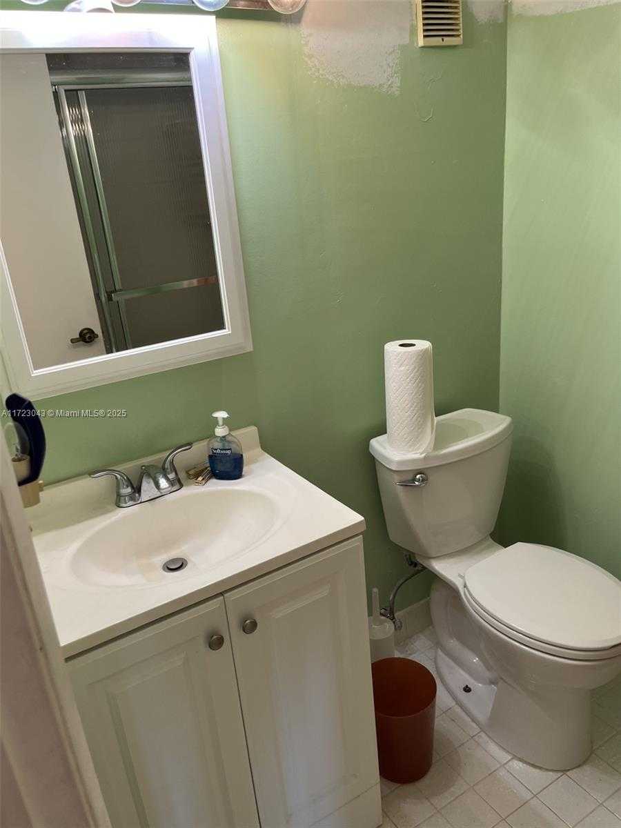 Small Image of 3930 INVERRARY #506-D, Lauderhill Number 10