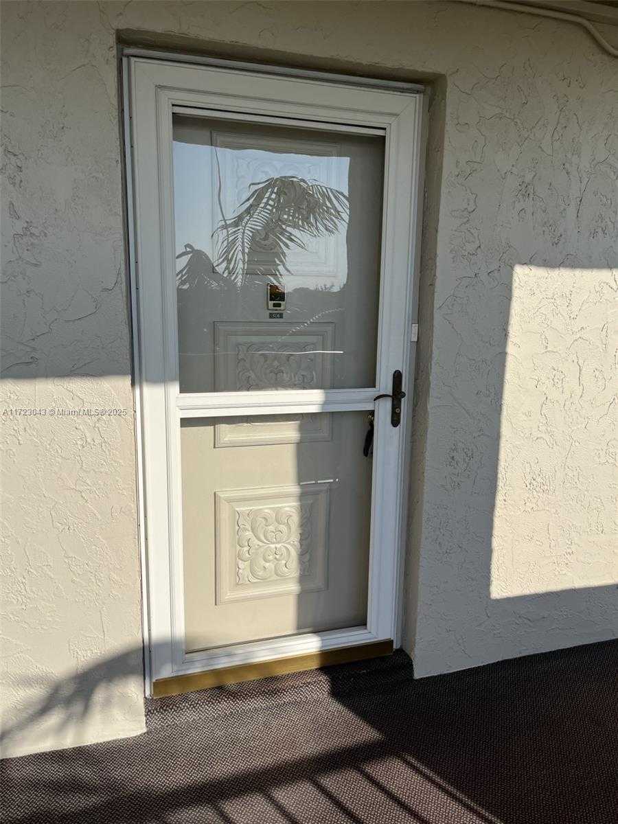 Small Image of 3930 INVERRARY #506-D, Lauderhill Number 2