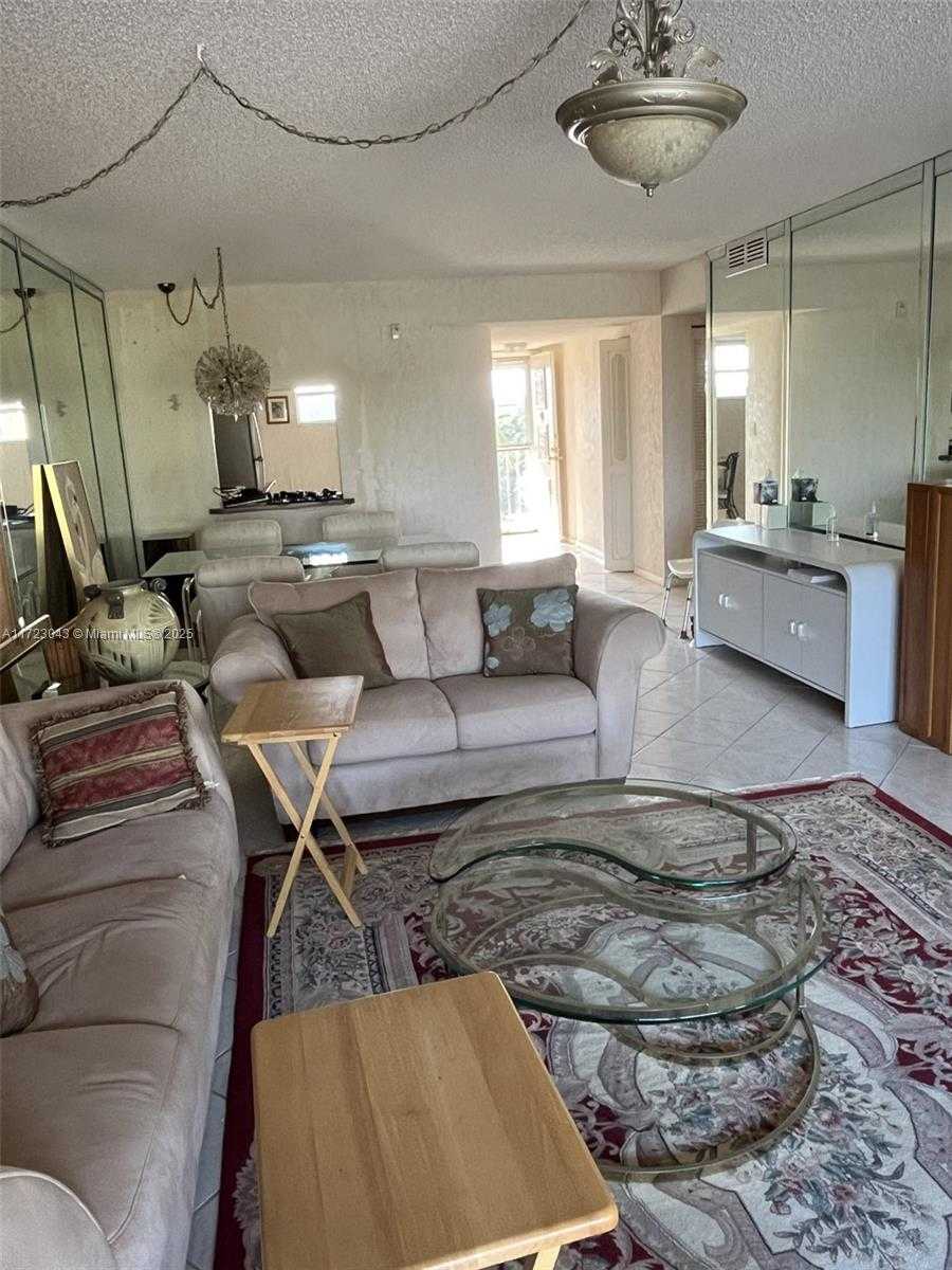 Small Image of 3930 INVERRARY #506-D, Lauderhill Number 5