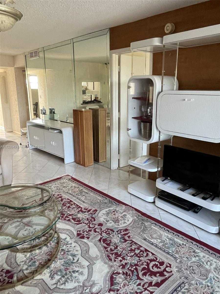 Small Image of 3930 INVERRARY #506-D, Lauderhill Number 6