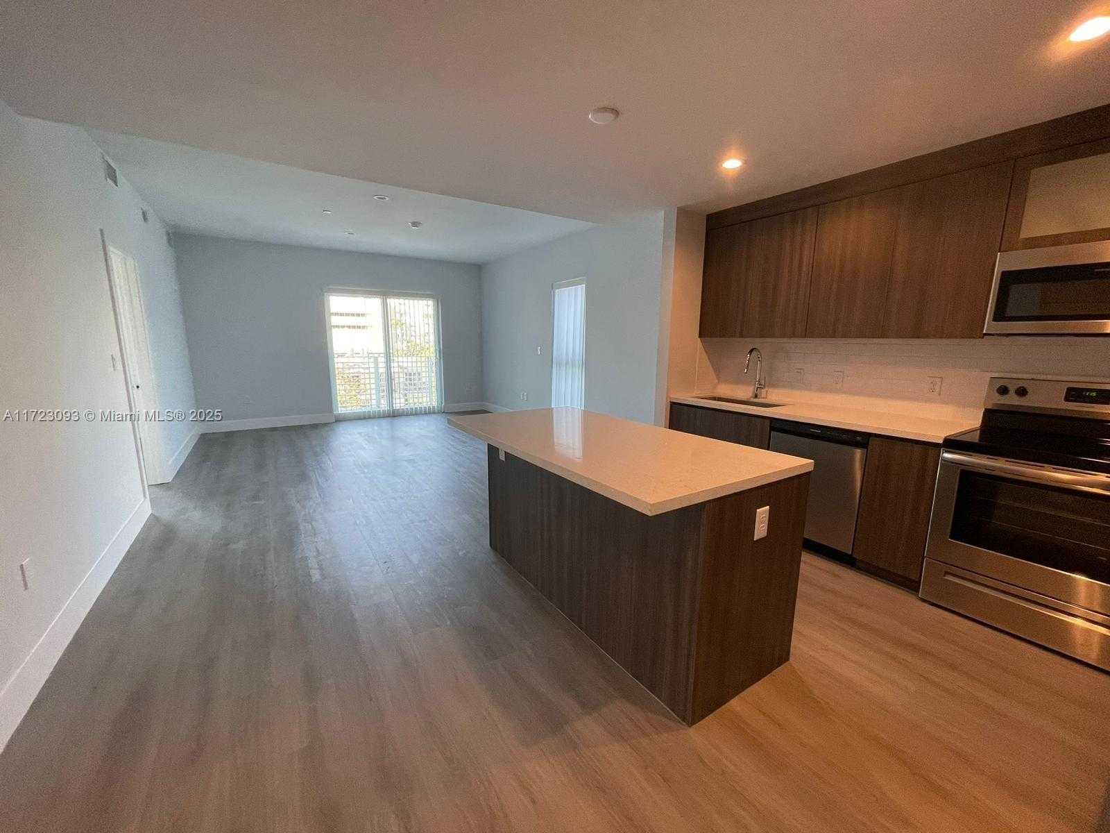 Small Image of 1938 JACKSON ST #301, Hollywood Number 10