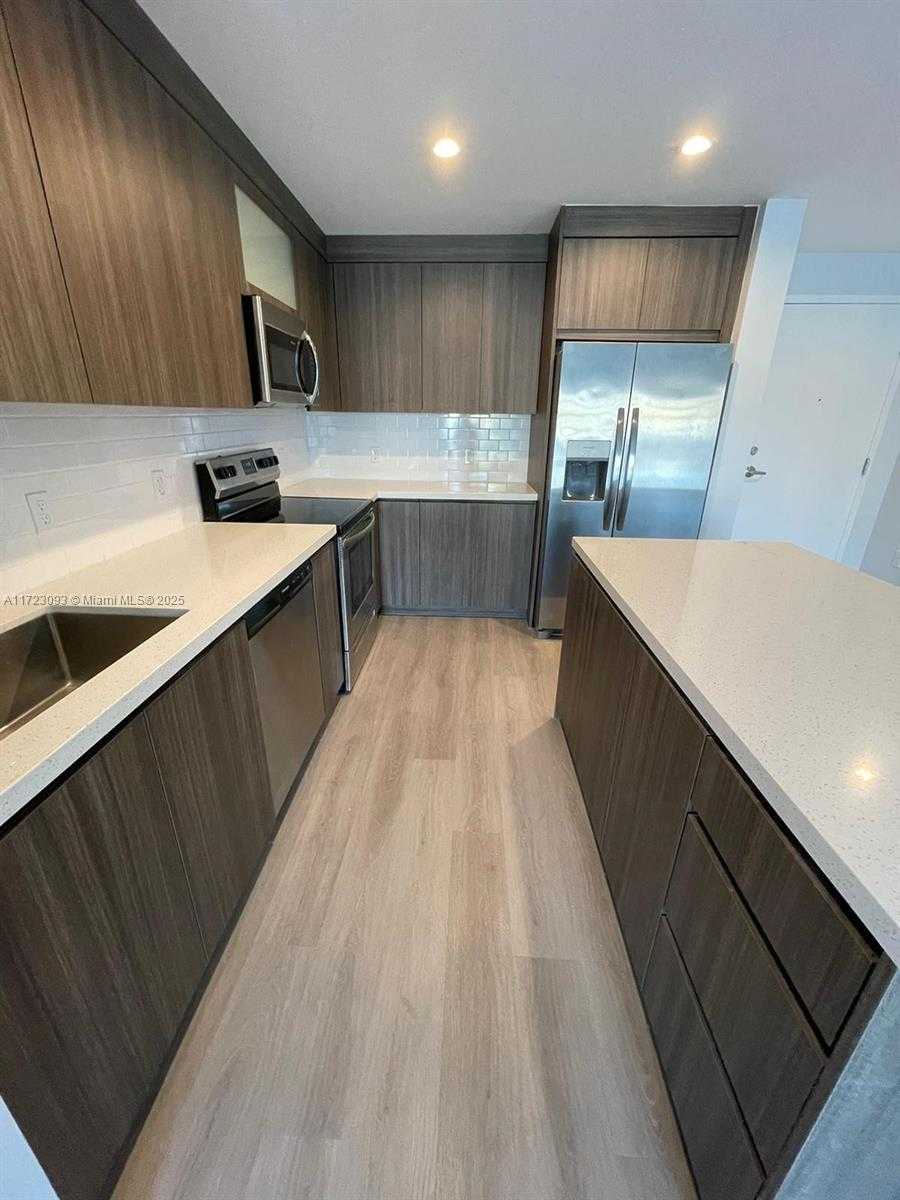 Small Image of 1938 JACKSON ST #301, Hollywood Number 11