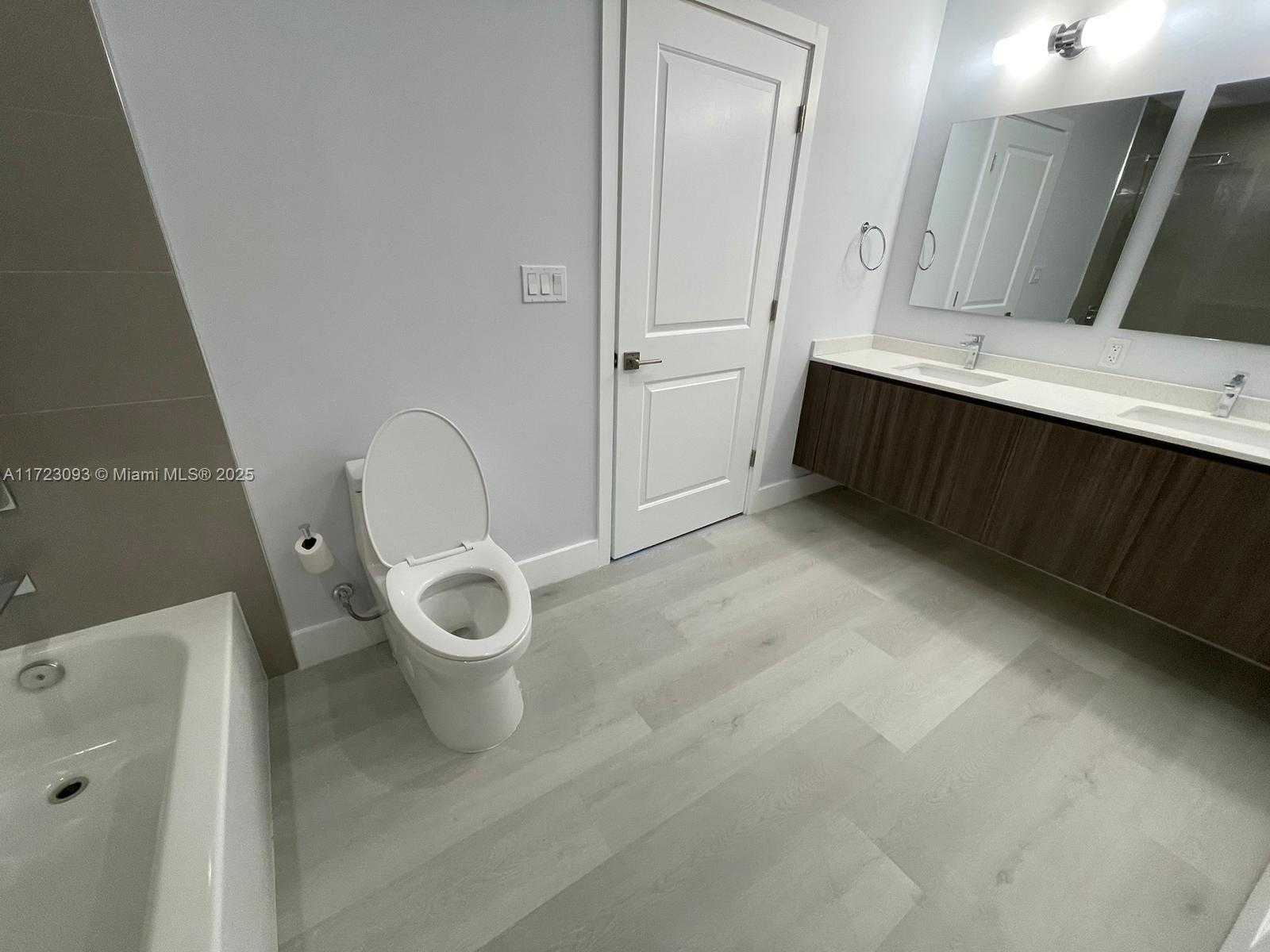 Small Image of 1938 JACKSON ST #301, Hollywood Number 22