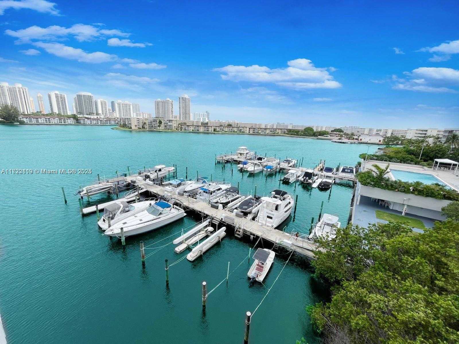 Small Image of 18081 BISCAYNE BLVD #505, Aventura Number 18
