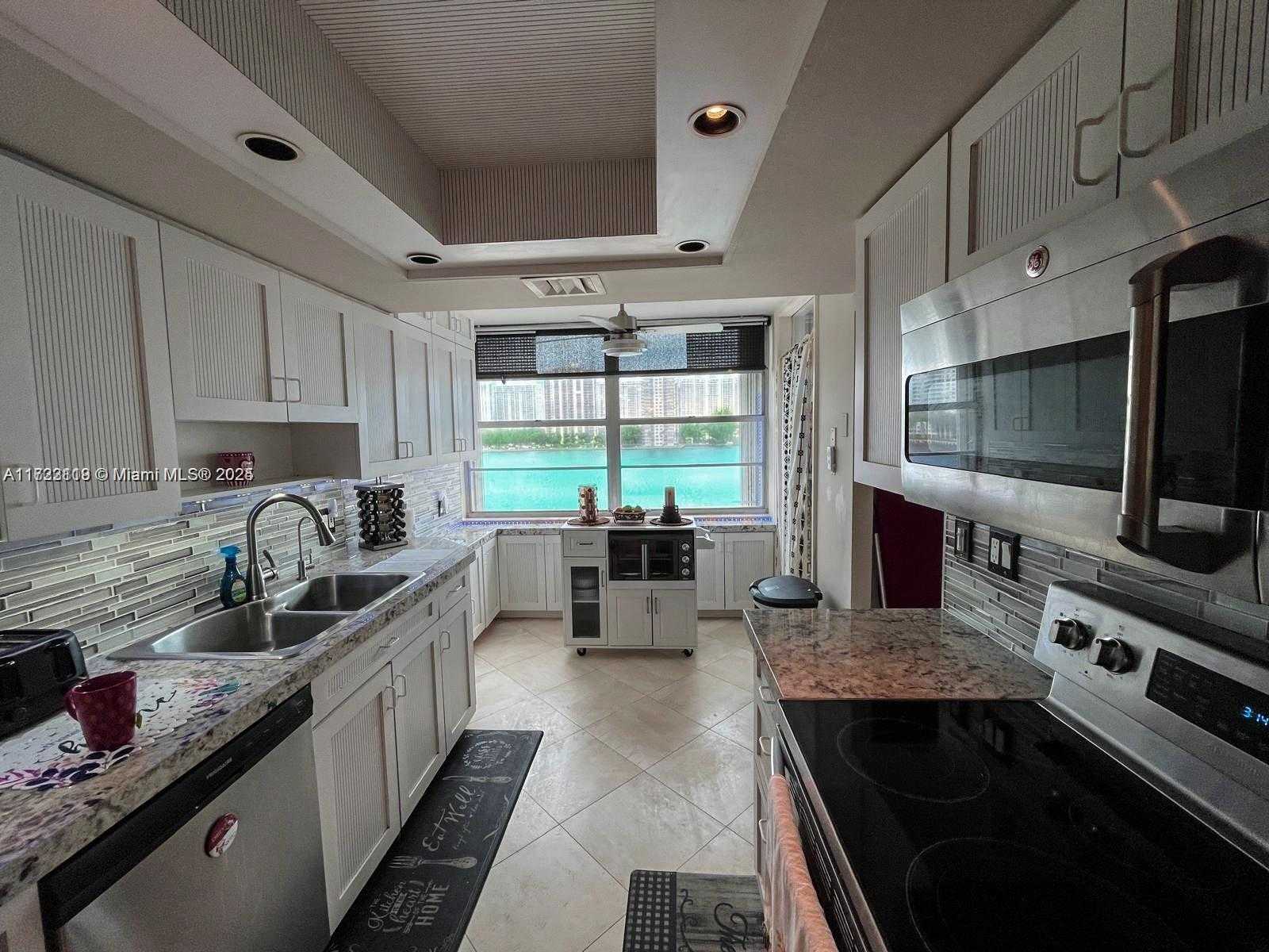 Small Image of 18081 BISCAYNE BLVD #505, Aventura Number 2