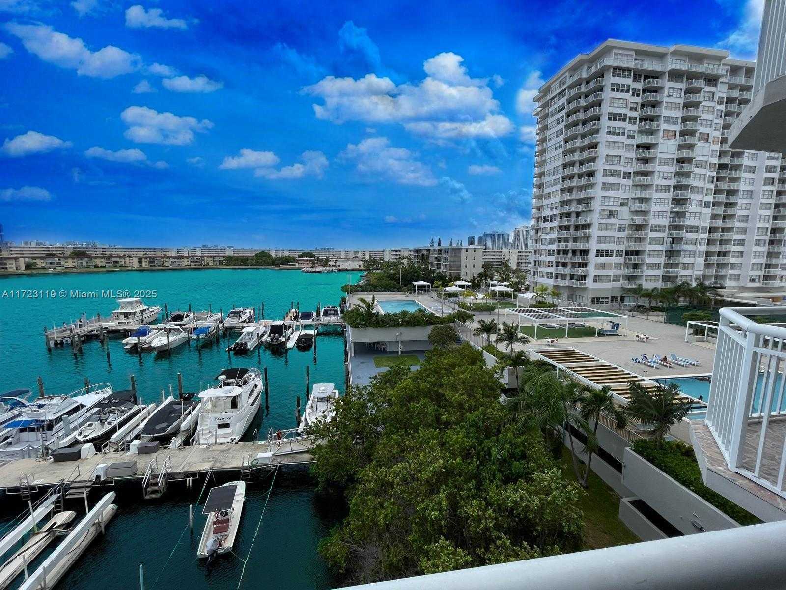 Small Image of 18081 BISCAYNE BLVD #505, Aventura Number 24