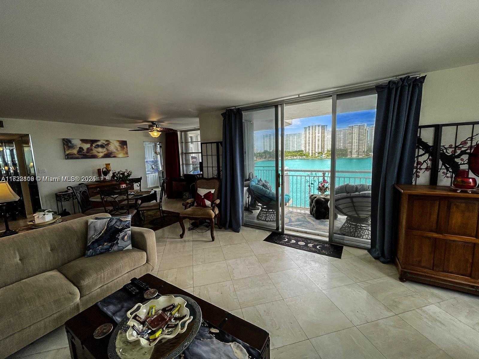 Small Image of 18081 BISCAYNE BLVD #505, Aventura Number 4