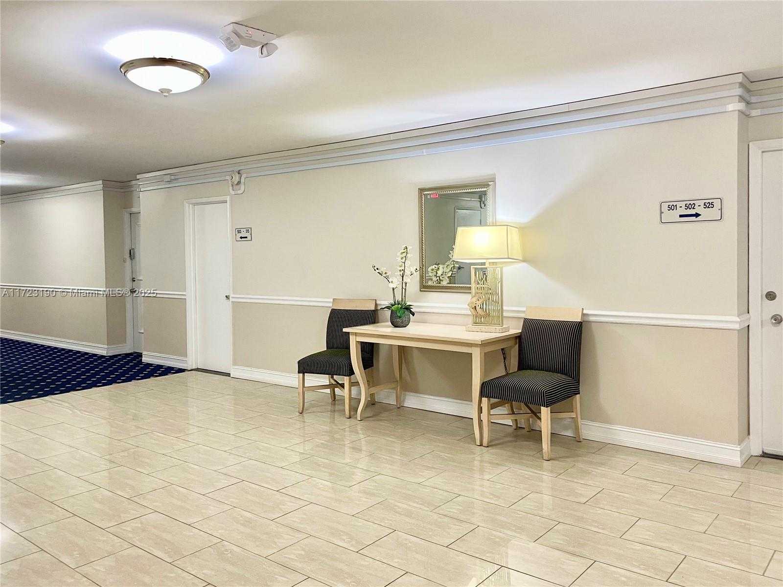 Small Image of 5005 Collins Ave, Miami Beach, FL 33140, USA Number 13