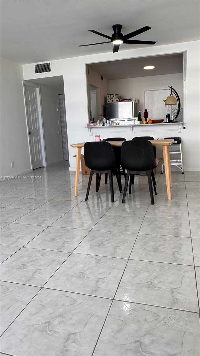 Small Image of 1825 SOUTH OCEAN DR #506, Hallandale Beach Number 10