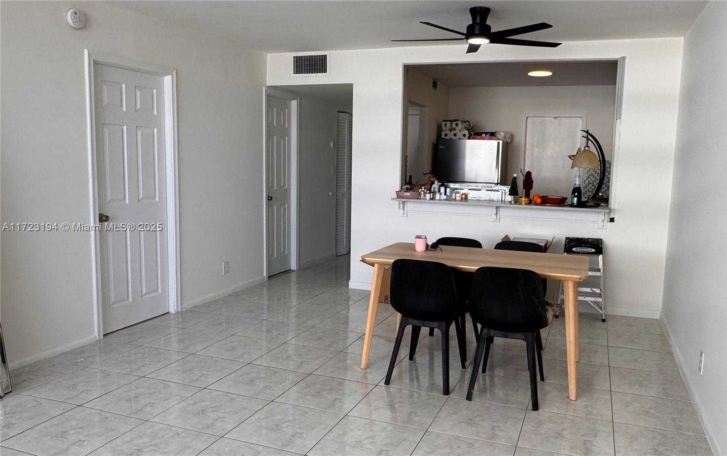 Small Image of 1825 SOUTH OCEAN DR #506, Hallandale Beach Number 11