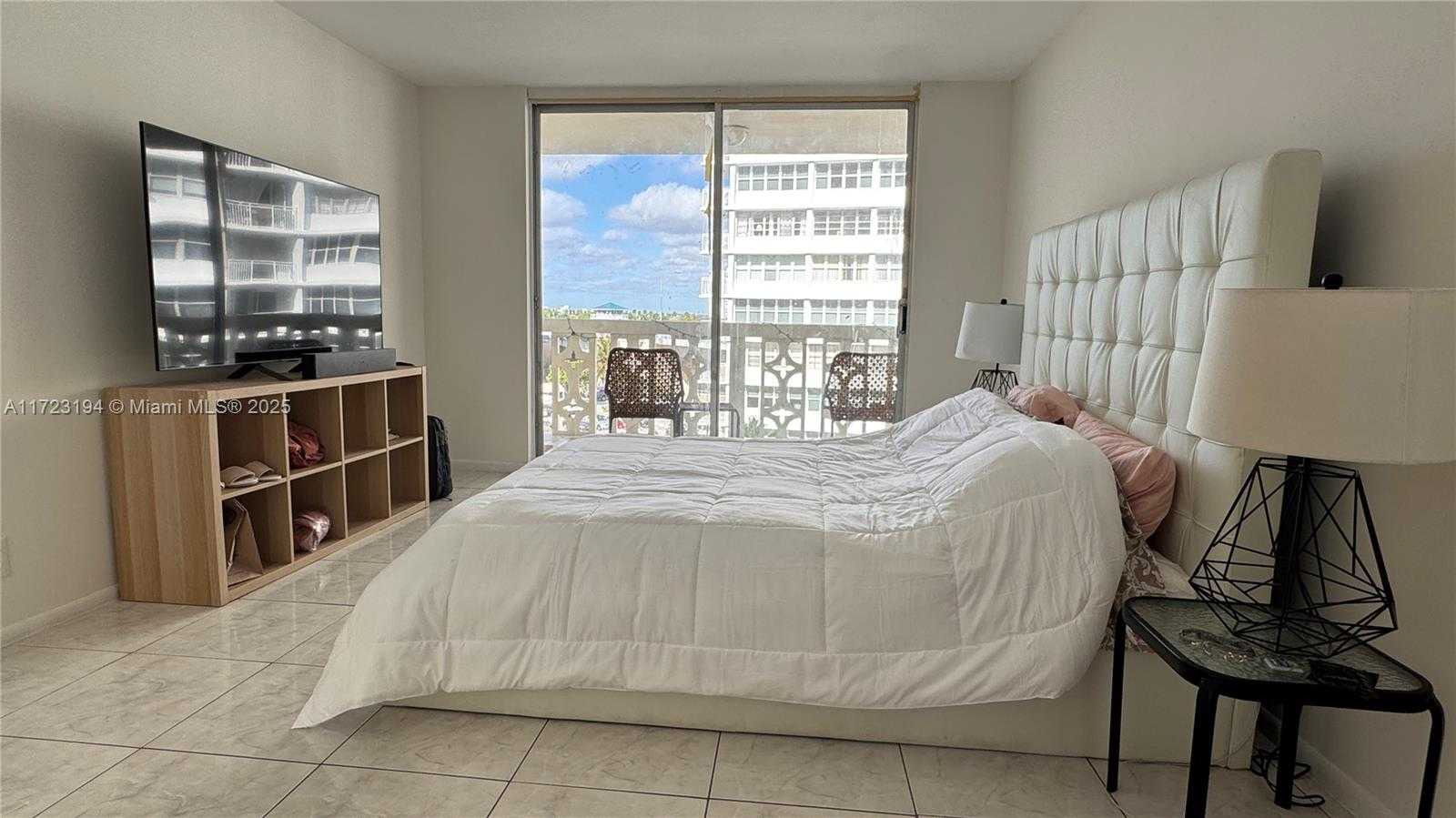Small Image of 1825 SOUTH OCEAN DR #506, Hallandale Beach Number 13