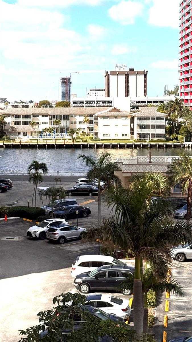 Small Image of 1825 SOUTH OCEAN DR #506, Hallandale Beach Number 22