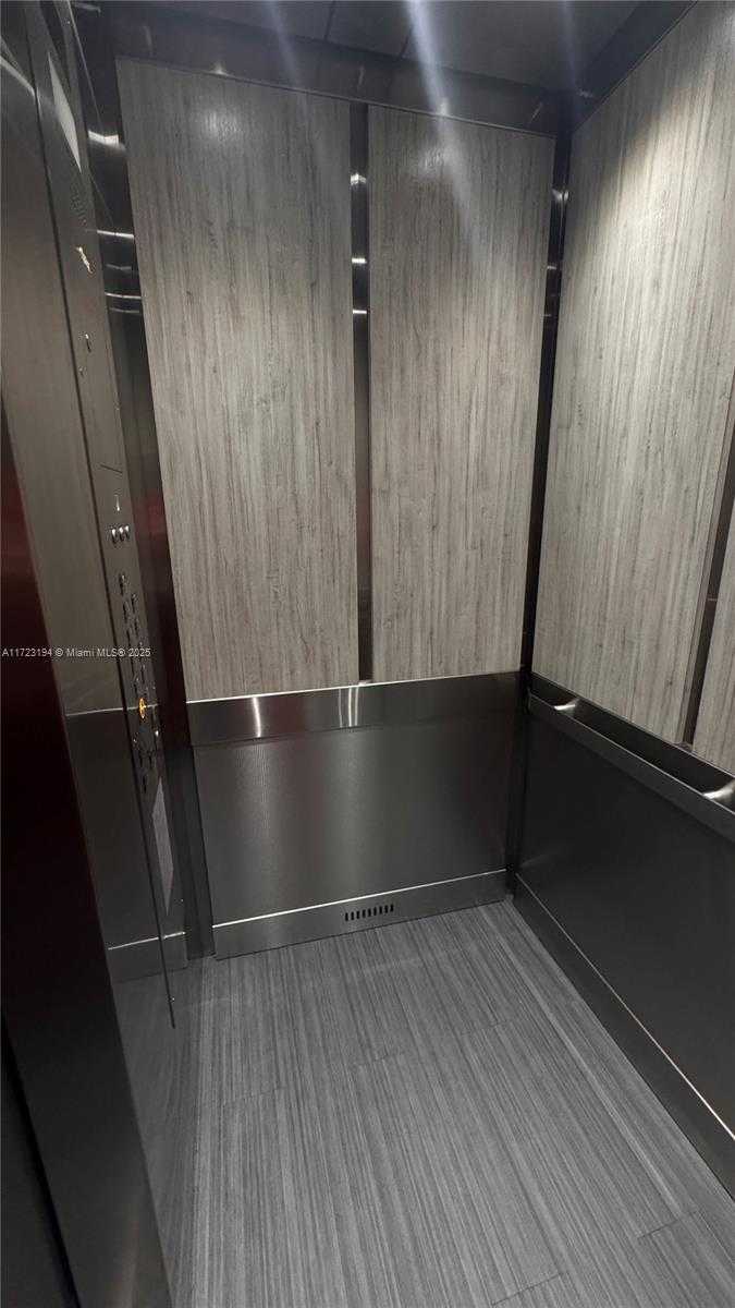 Small Image of 1825 SOUTH OCEAN DR #506, Hallandale Beach Number 23