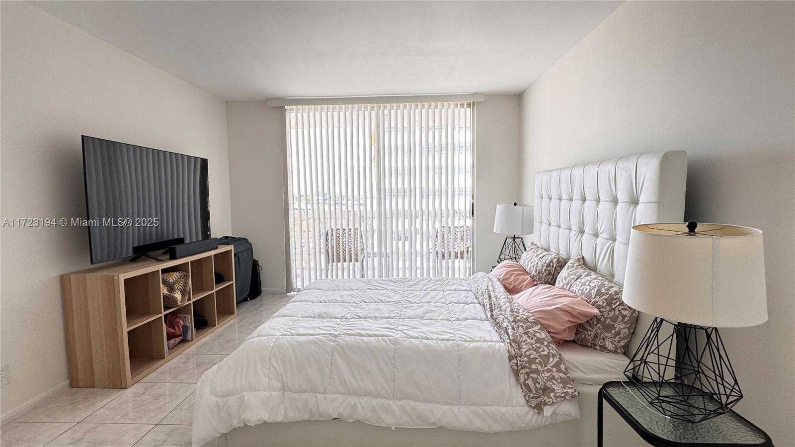 Small Image of 1825 SOUTH OCEAN DR #506, Hallandale Beach Number 29